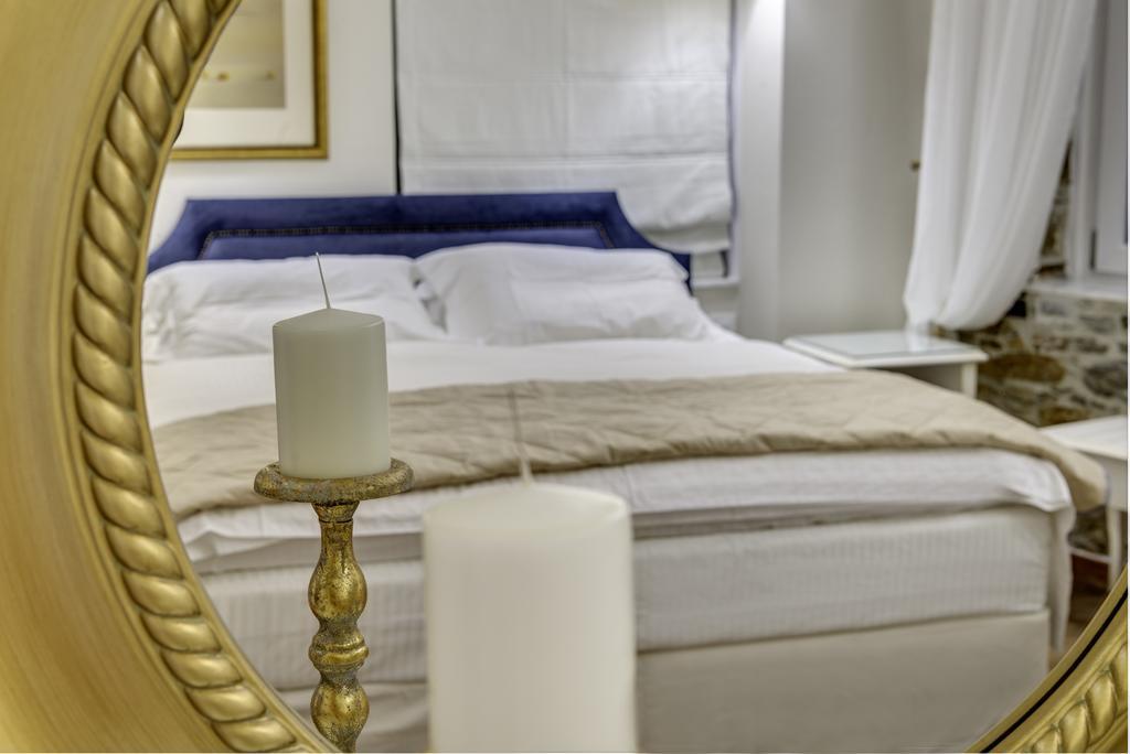 1844 Suites Syros Ermoupoli Bagian luar foto