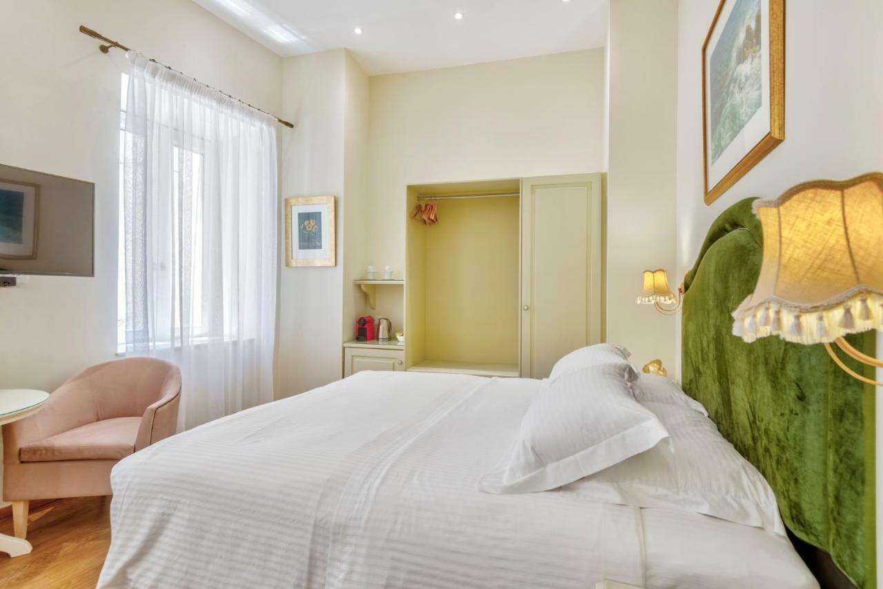 1844 Suites Syros Ermoupoli Bagian luar foto