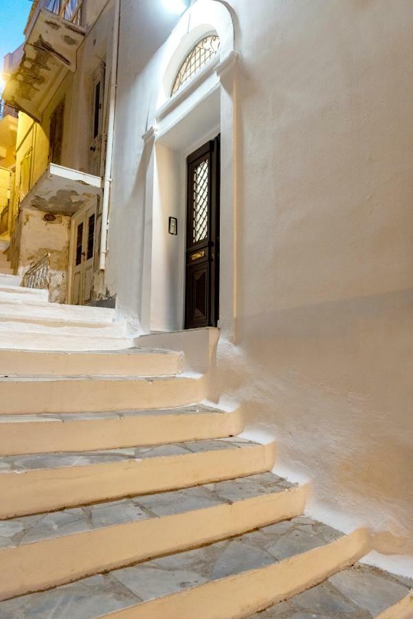 1844 Suites Syros Ermoupoli Bagian luar foto